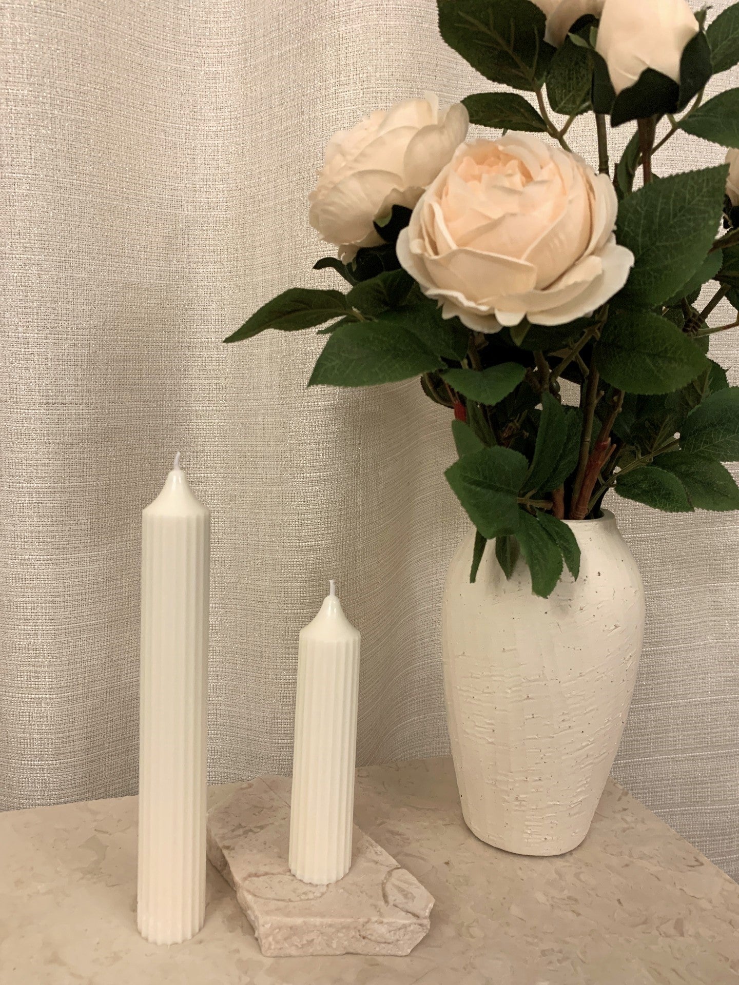 Pointed Ribbed Pillar